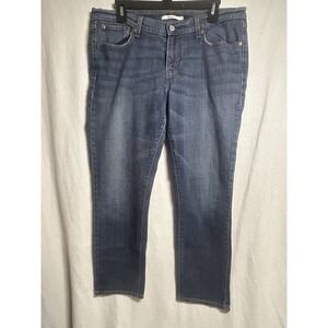 Levi's Boyfriend Jeans Women's Size 31 Medium Wash Blue Mid Rise Stretch